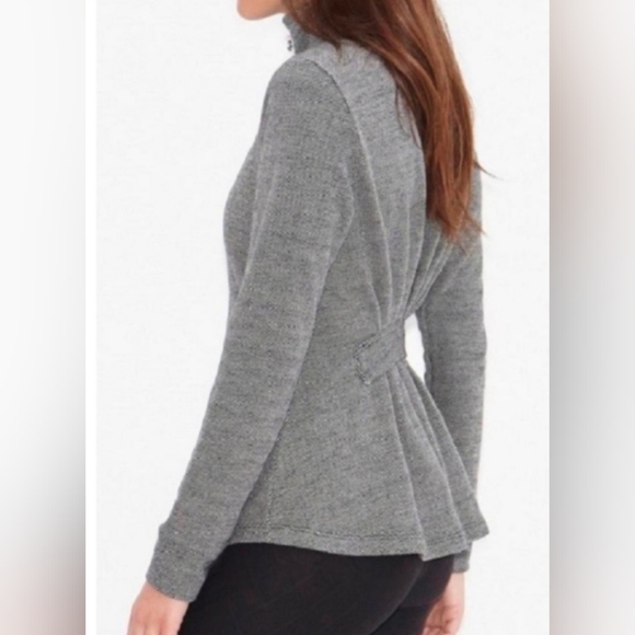 Womans- "Beyond Yoga" size (M) GORGEOUS zip-up jacket - Picture 2 of 7